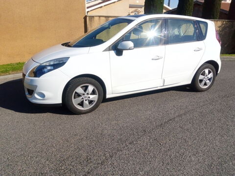 Renault Sc&eacute;nic III 2010 occasion Chanas 38150