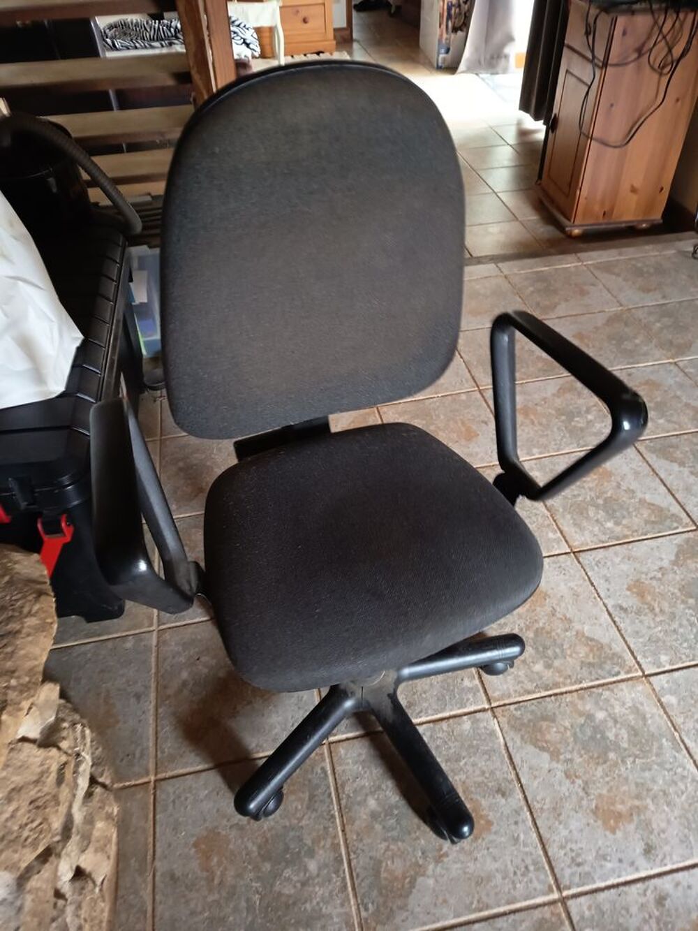 bureau m&eacute;tal et verre en bon &eacute;tat en 2 parties Meubles