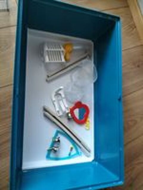   Cage oiseaux avec accessoires 
