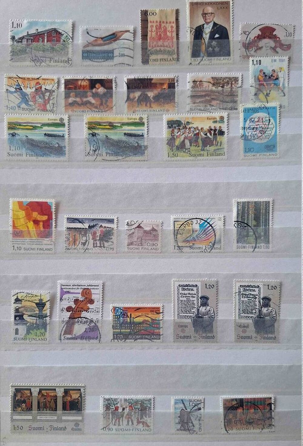 S&eacute;rie de timbres de collection de Finlande 