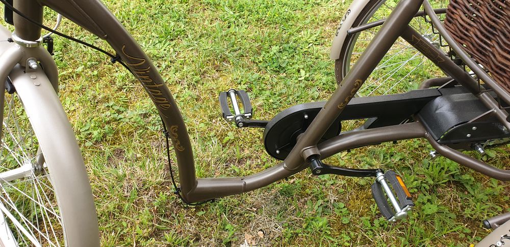VELO TRICYCLE VINTAGE
Vélos