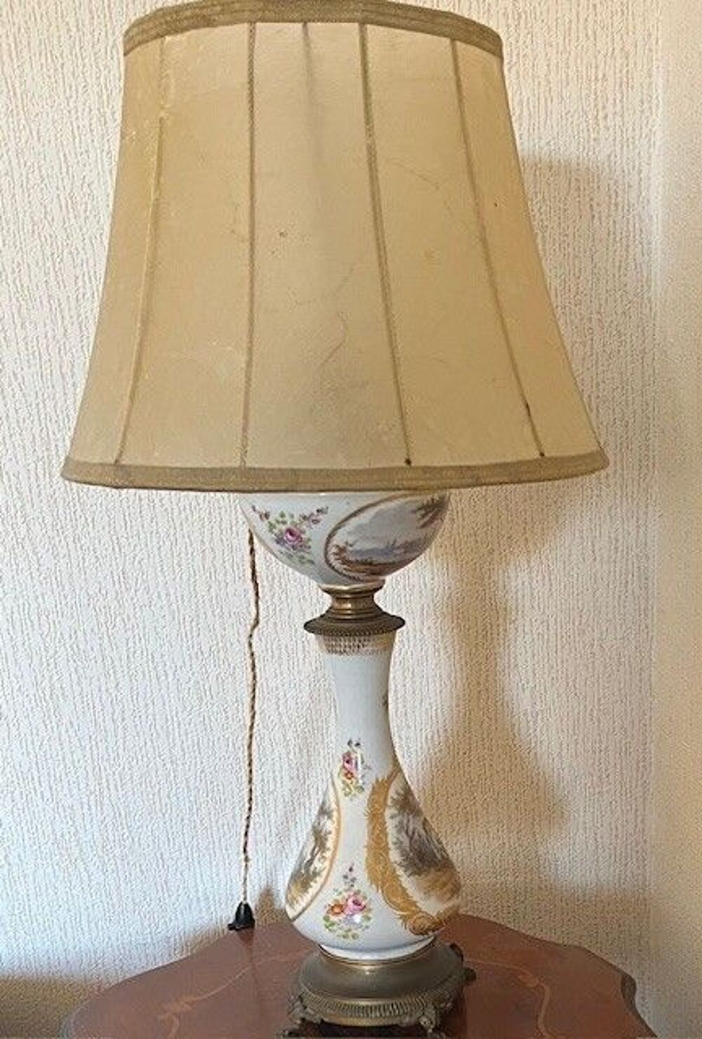 Lampe avec abat jour en peau tendue Décoration