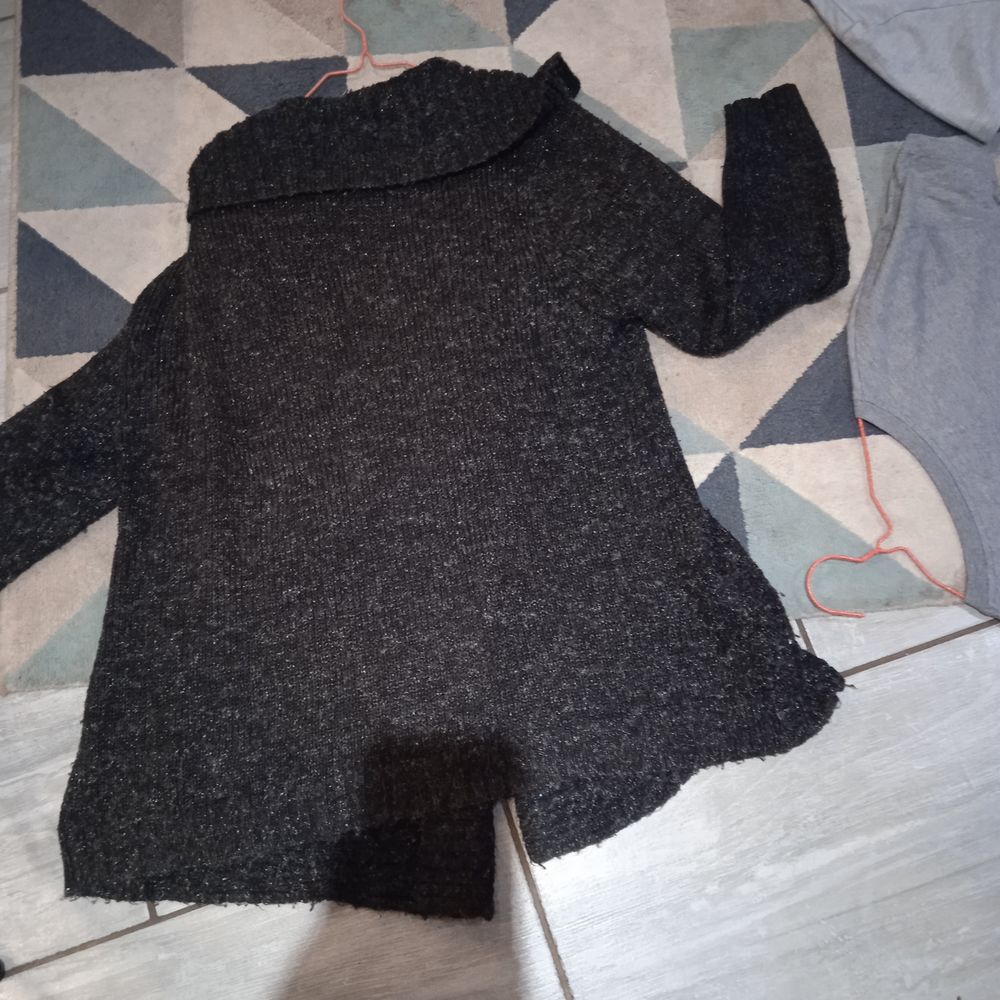 Veste grise manches longues T48 60% acrylique Vêtements