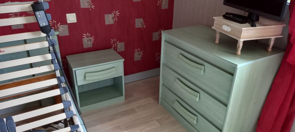 Ensemble, lit plus sommier &eacute;lectrique en 140&times;200 Meubles