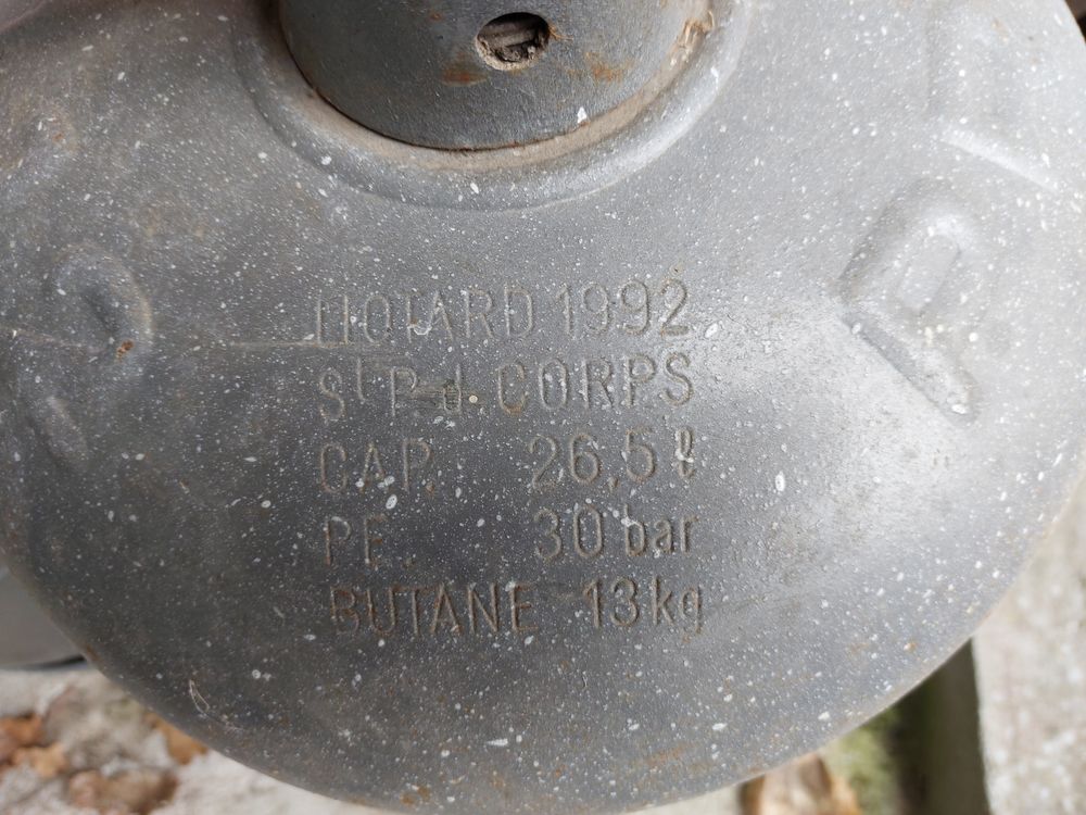 Lot de 3 bouteilles de gaz Butane Electroménager