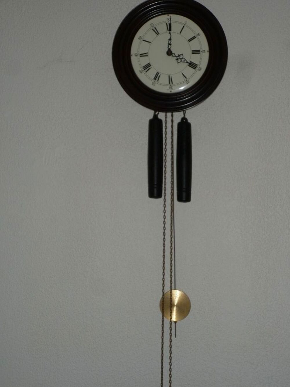 Pendule murale &agrave; poids 