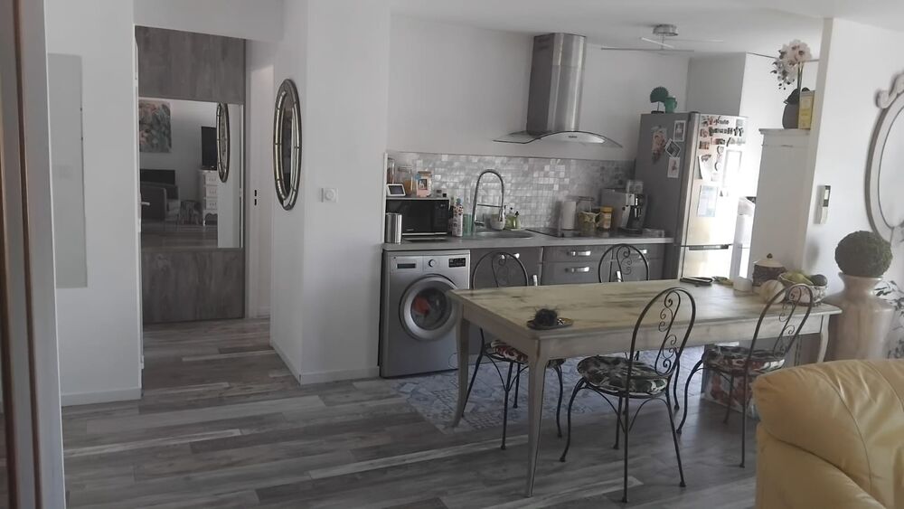Vente Appartement T2 rénové avec cave et parking, possibilité garage Saint-raphaël