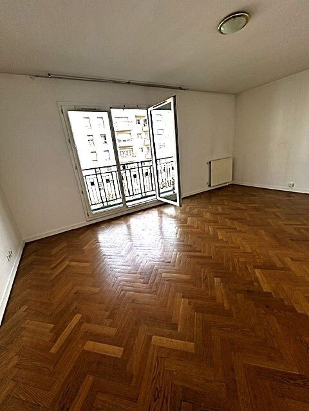 Vente Appartement Courbevoie ? Appartement lumineux 3 pièces de 62 m² Courbevoie
