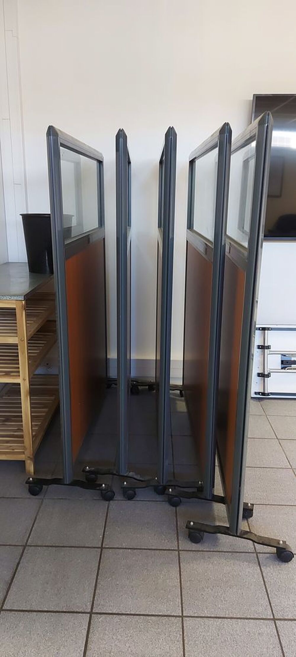 Lot de 5 cloisons de bureau vitr&eacute;es Meubles