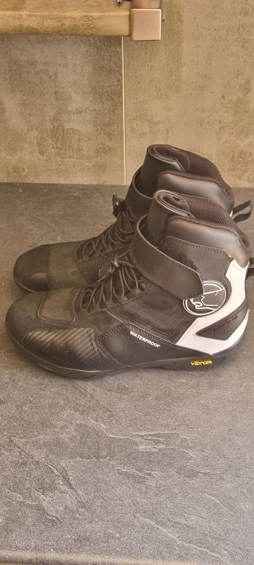 Chaussures moto Vêtements