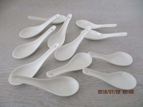 Douze cuill�res en fa�ence 10 Castres (81)