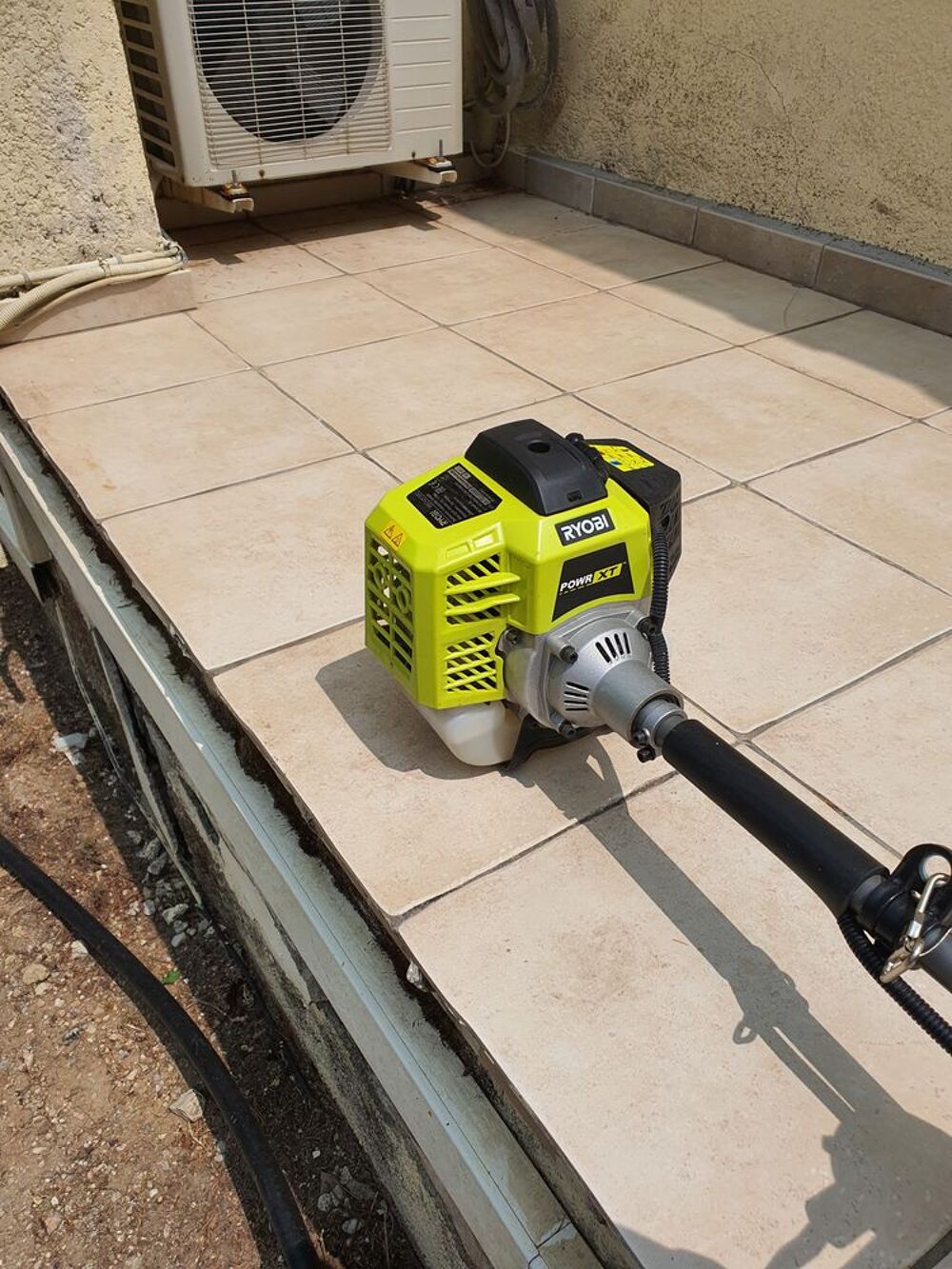 DEBROUSSAILLEUSE THERMIQUE RYOBI RBC42FSBO Jardin