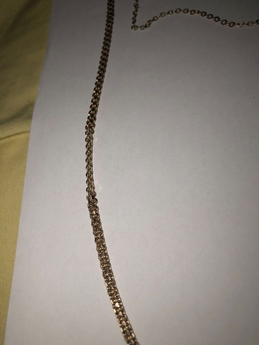 2 cha&icirc;nes en or 18 carats &agrave; l'unit&eacute; ou en lot Bijoux et montres