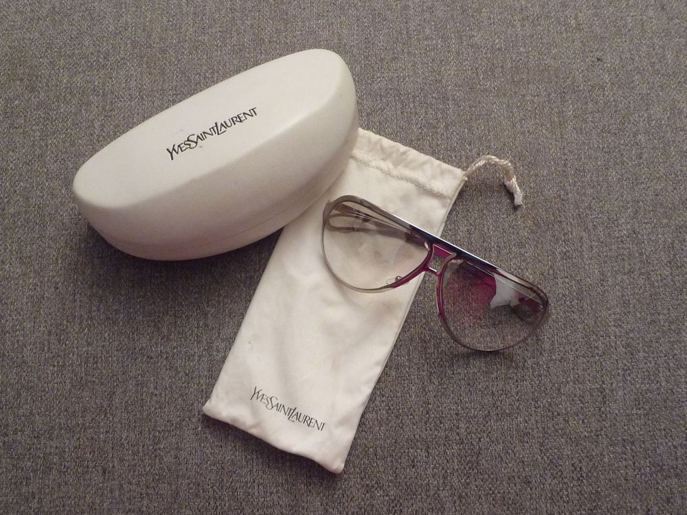 Lunettes de Soleil Vintage M&eacute;tal Argent&eacute;- Yves Saint Laurent Bijoux et montres