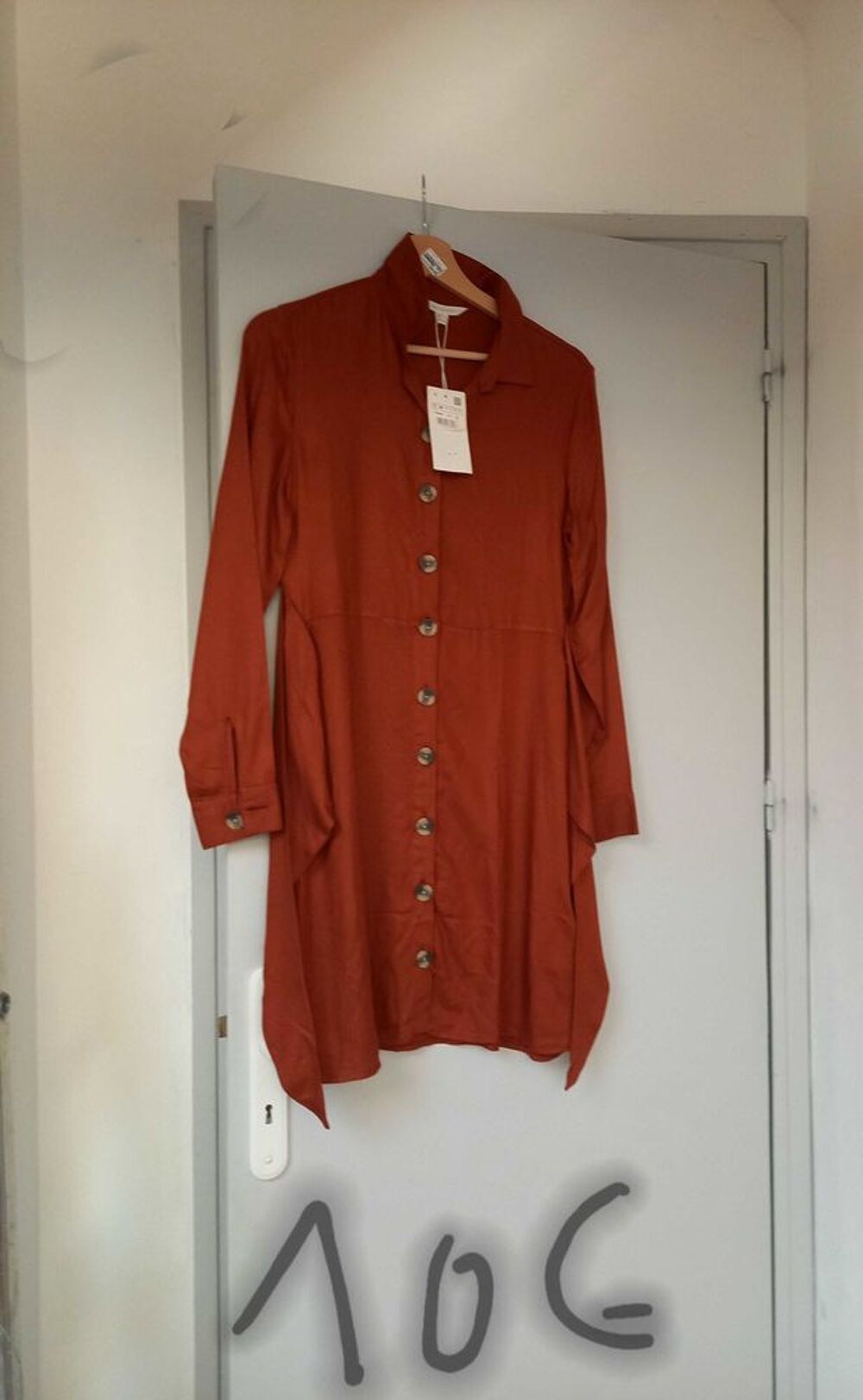 vendre robes d'&eacute;t&eacute; taille 36/ pas livraison ni PayPal Vtements