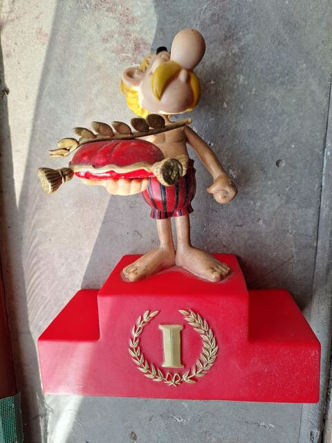 ast�rix tirelire 25 Montceaux-l�s-Provins (77)