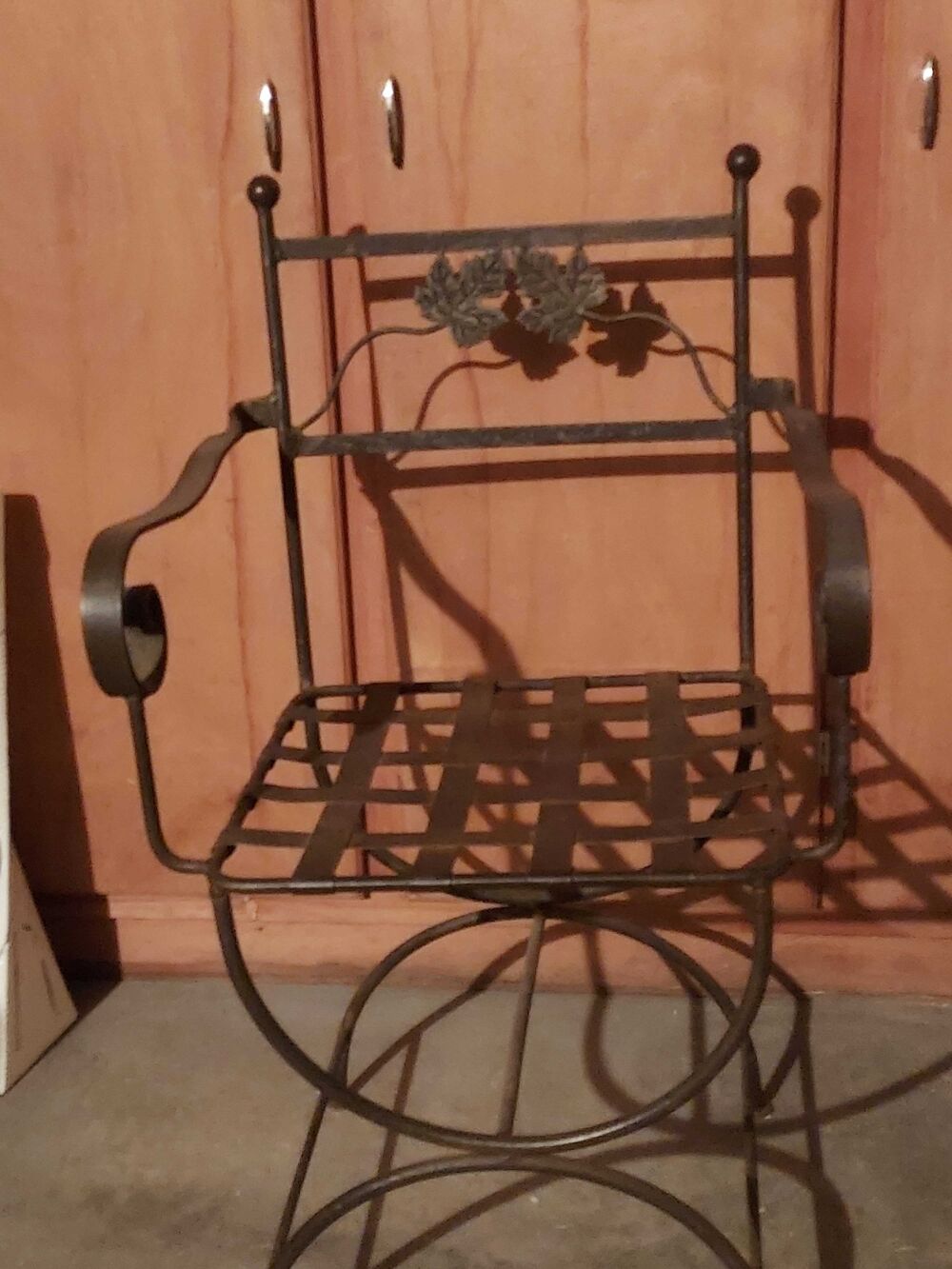 Chaise en fer forg&eacute; Meubles