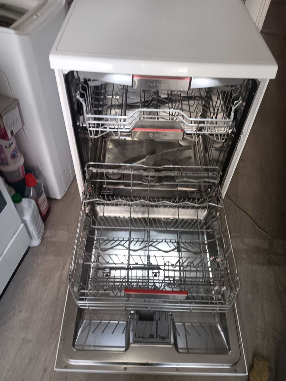 lave vaisselle Bosch 14 Couverts 8 Program/5Temp rapide 15/30/44/60min Program 1/2 Charge Diff&eacute;r&eacute; 24h lumi&egrave;re integre connect&eacute; &agrave; Wifi/Bluetooth tbeg Electroménager