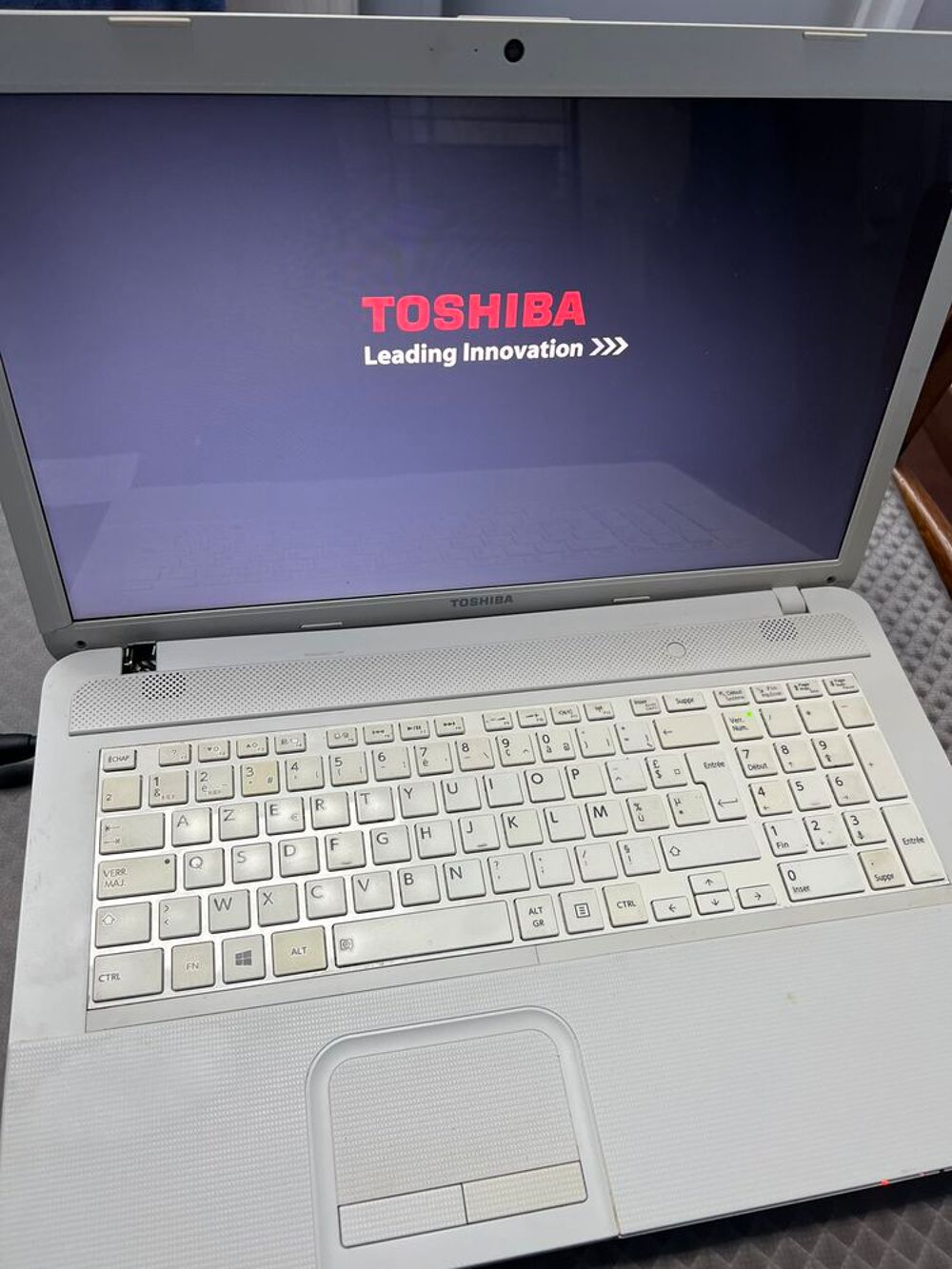 PC TOSHIBA POUR PIECES
Matriel informatique