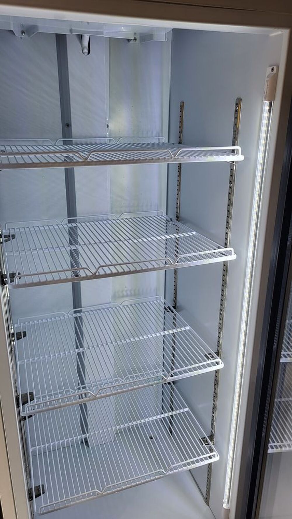 Vitrine a boisson Electroménager