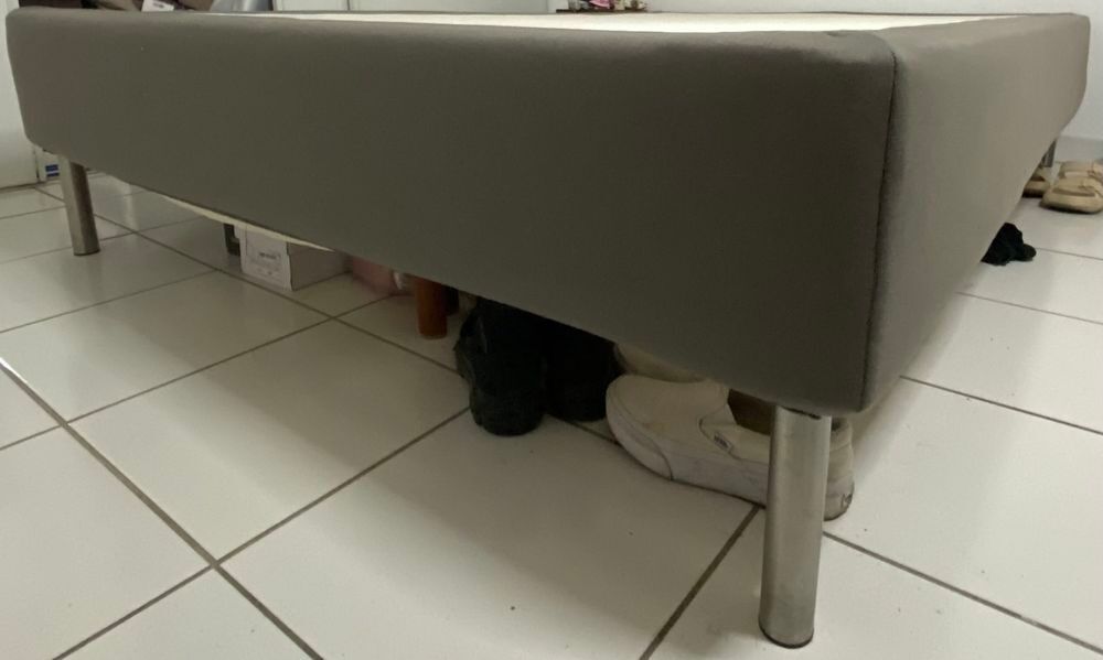 Sommier et sa housse espevar IKEA 140x200 Meubles
