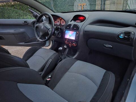 Peugeot 206 1.6i 16V XT A