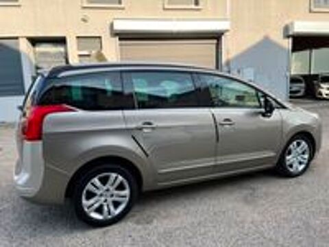 5008 1.6 HDi 112ch FAP BVM6 Premium 5pl 2011 occasion 42700 Firminy