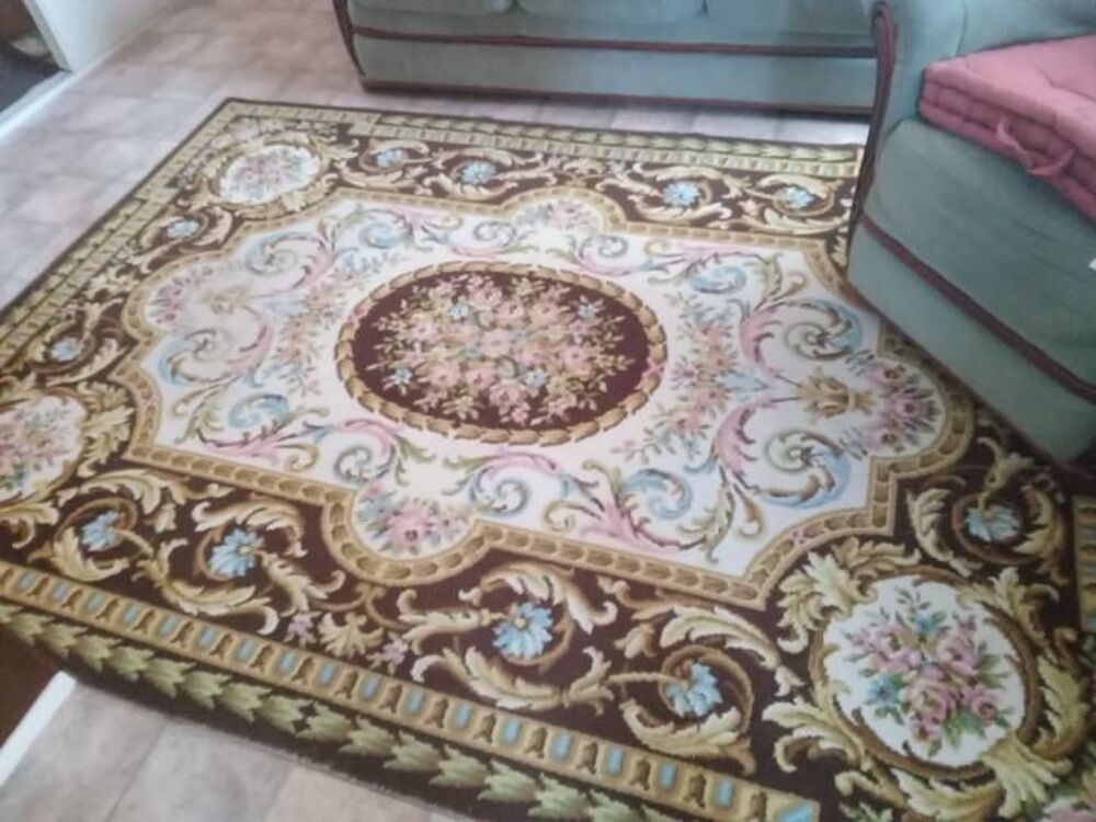 Tapis en laine Meubles
