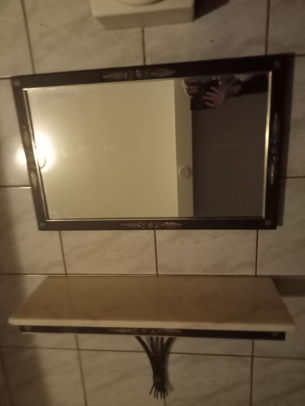 Console fer forger, dessus marbre rose, miroir assortie Décoration