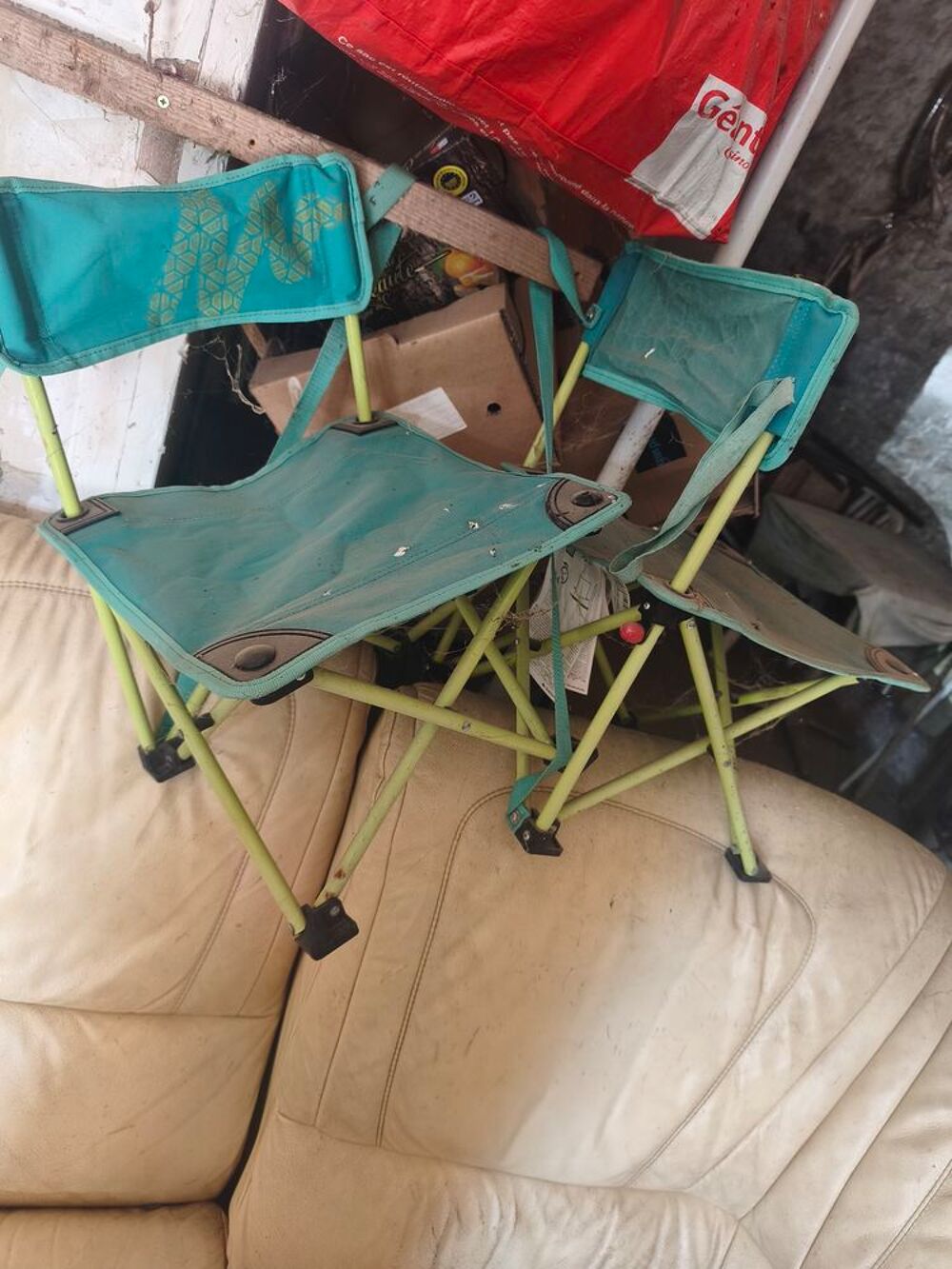10€ deux chaises pliantes en tissu Mobilier enfants