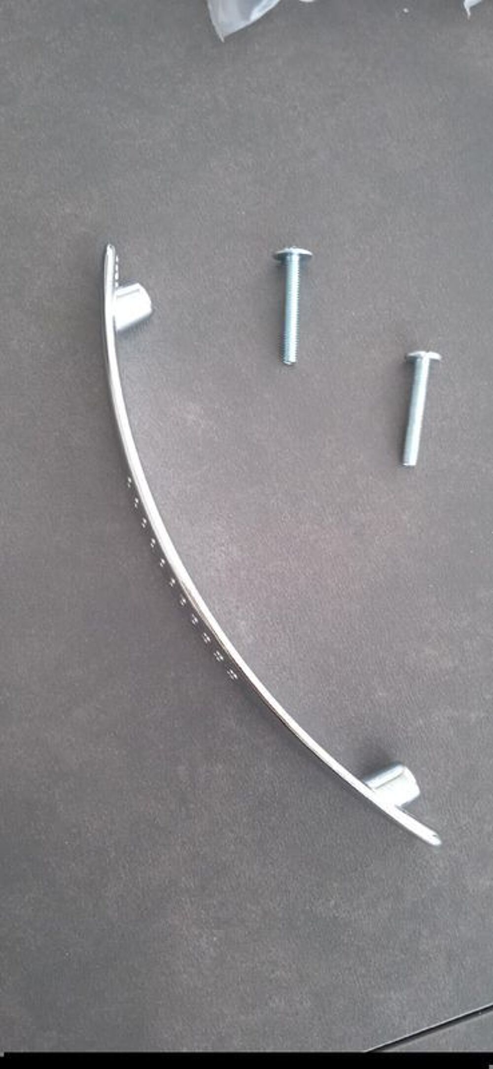 POIGNEES DE MEUBLE Bricolage