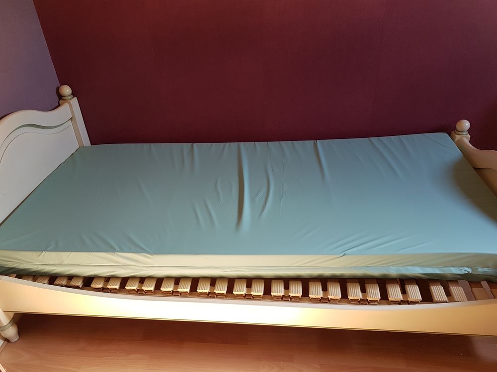 Matelas g&eacute;riatrique Meubles