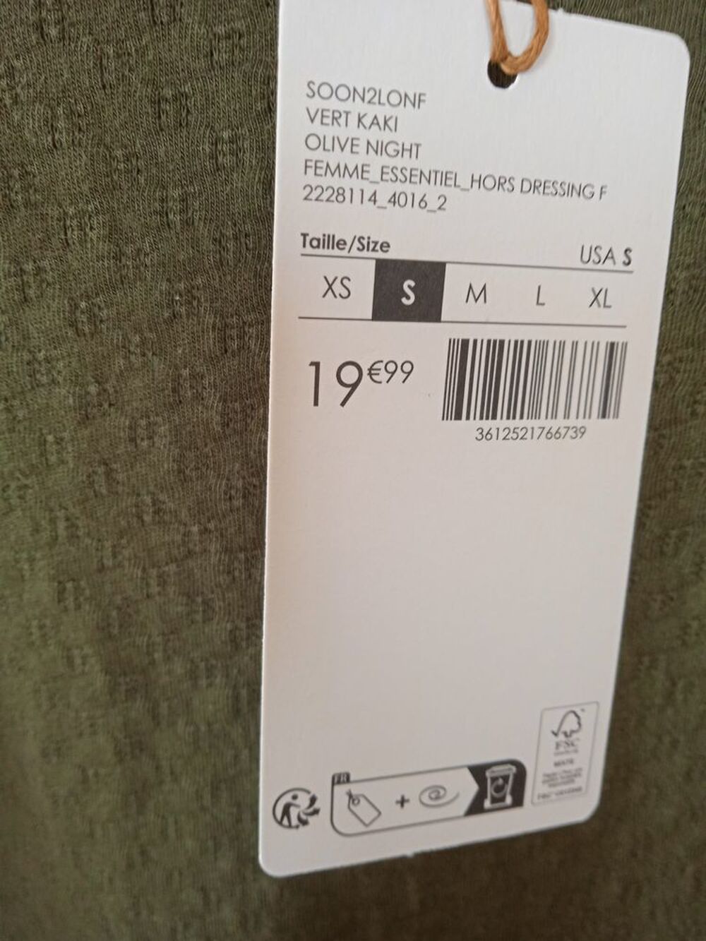 un t shirt neuf Vêtements
