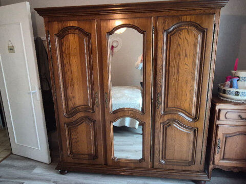 ARMOIRE PENDERIE Saint-Dolay (56)