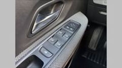 Sandero TCe 90 - 22 Stepway Confort 2021 occasion 91700 Sainte-Genevi&egrave;ve-des-Bois