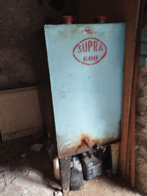 Cuve � fioul 600 L
0 Saint-Julien-de-Coppel (63)