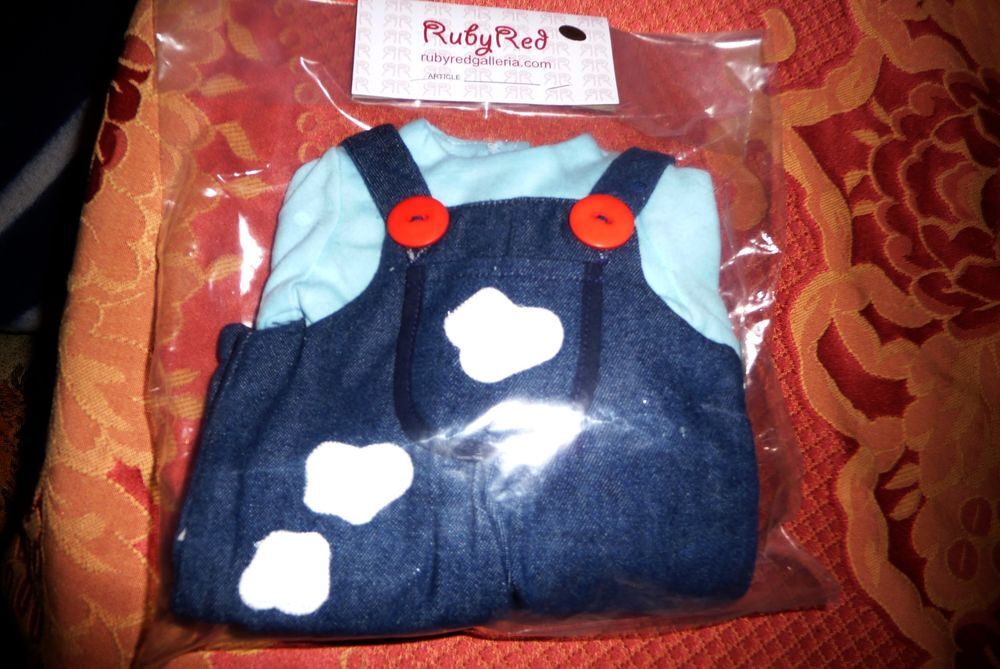 HABIT RUBY RED - PDF 2013 Jeux / jouets