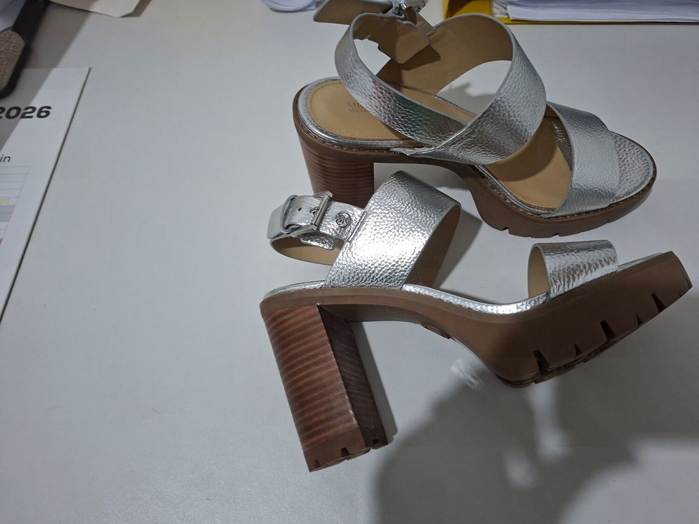 Sandales &agrave; talons Michael Kors neuves Chaussures