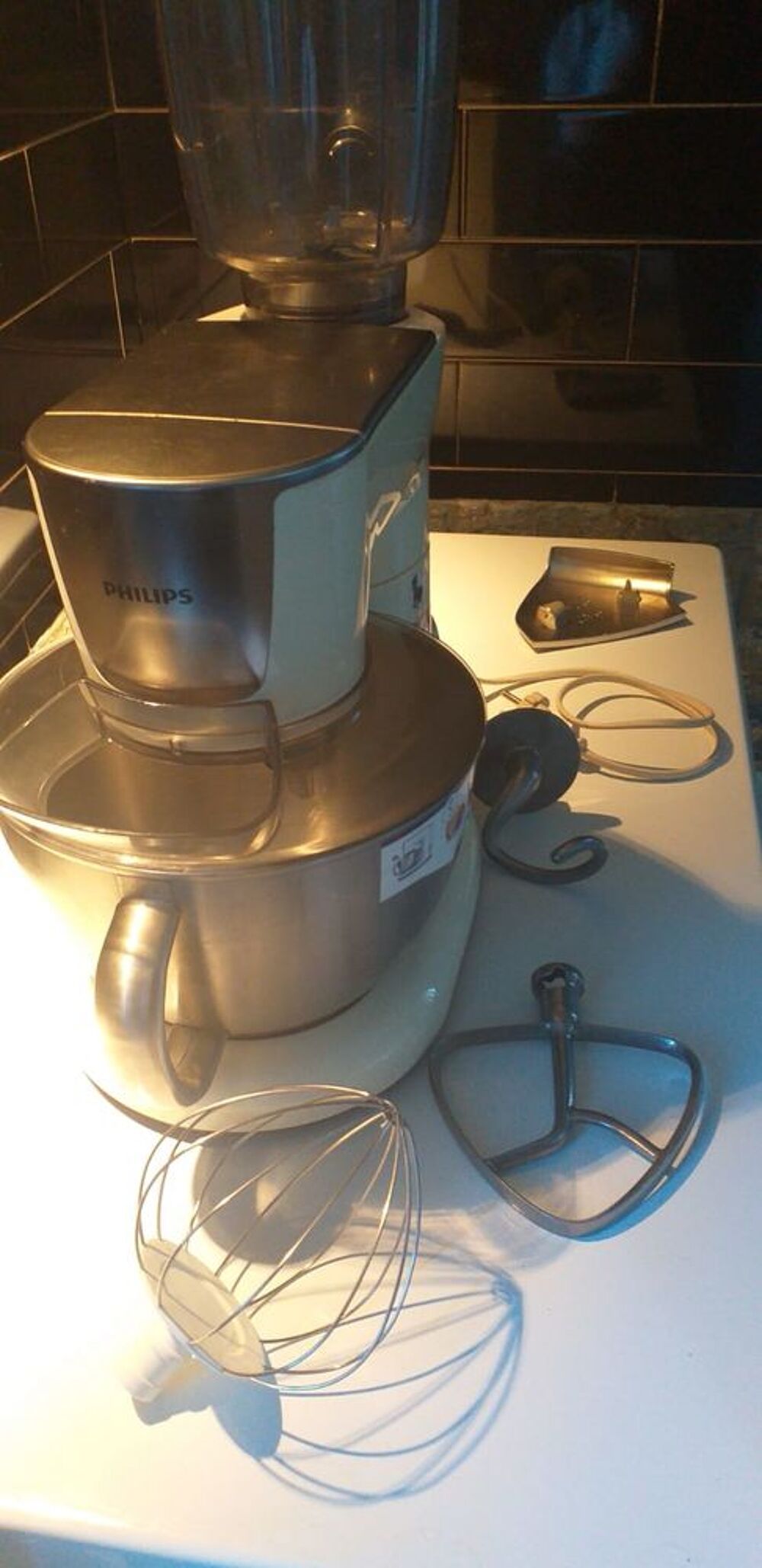 Robot de cuisine multifonction avec accessoires Electroménager