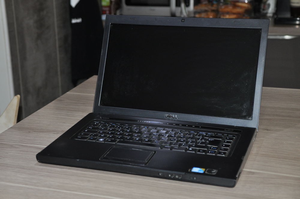 Dell Vostro 3500 de 15,6 pouces Matériel informatique