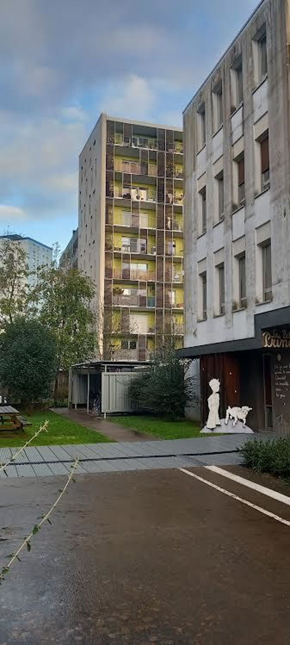 Vente Appartement 3 pièces 64 m² 7e étage bonne expo ile Nantes
Box sous sol Nantes