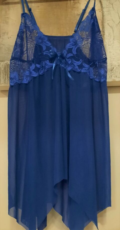 Nuisette bleu ouverte devant transparente neuve - T L - T 40 10 Domart-en-Ponthieu (80)