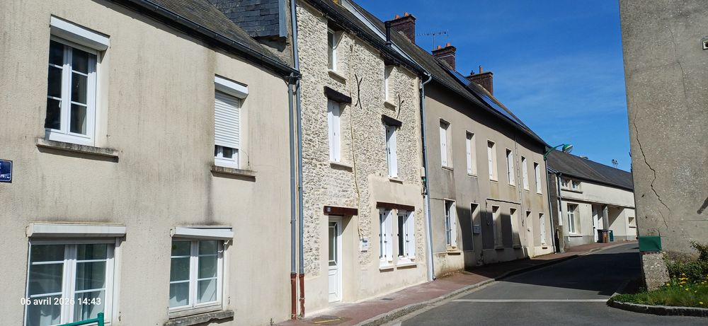 Location Maison Maison de village en pierre  142 000€ Caumont-l'Éventé