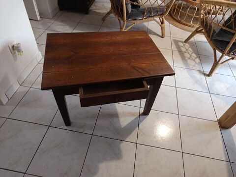 Table basse en bois avec tiroir  25 Saint-Paul-lès-Dax (40)
