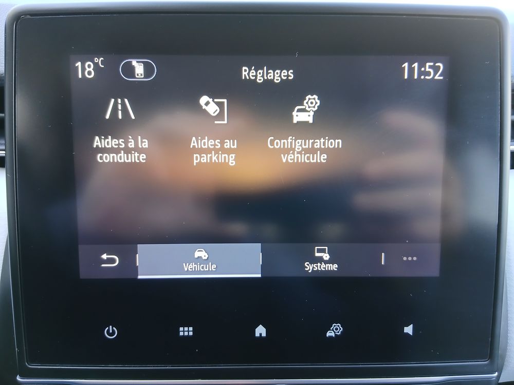 Clio V Evolution 1.6 E-Tech 145 cv Full Hybrid 2023 occasion 92140 Clamart