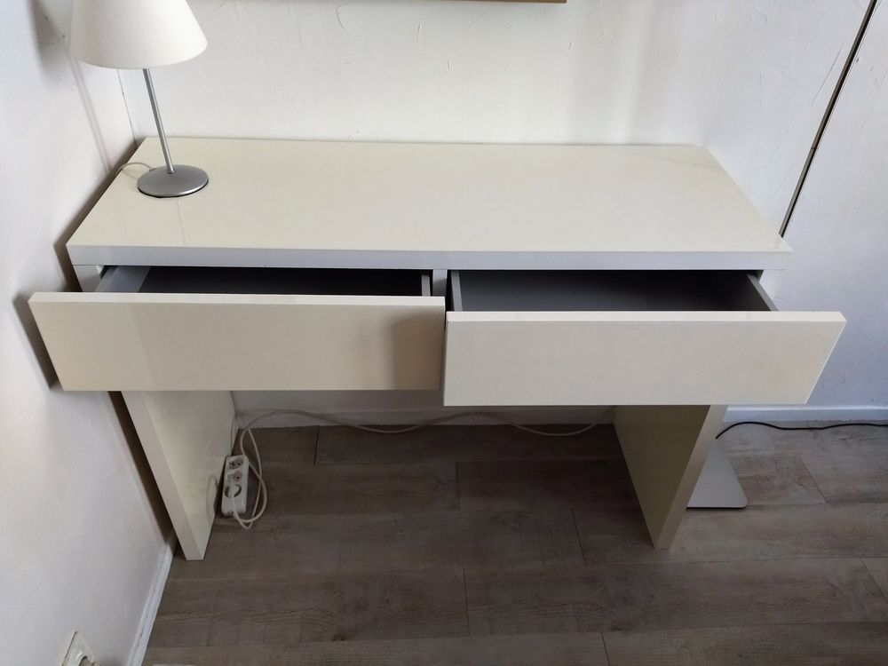 Console blanc laqu&eacute; Meubles