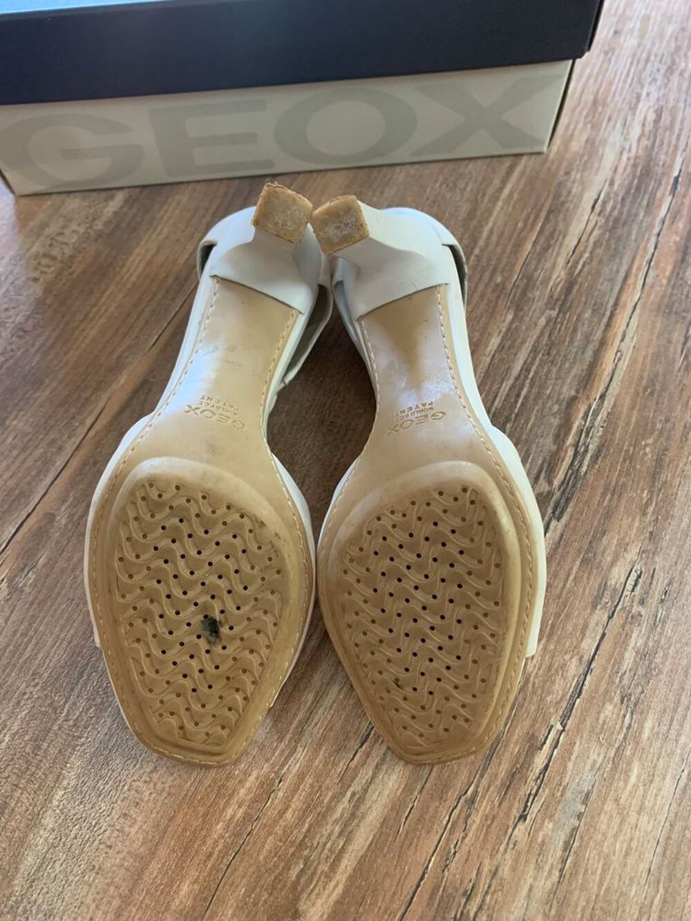 Chaussures &agrave; talons femme " GEOX " Chaussures
