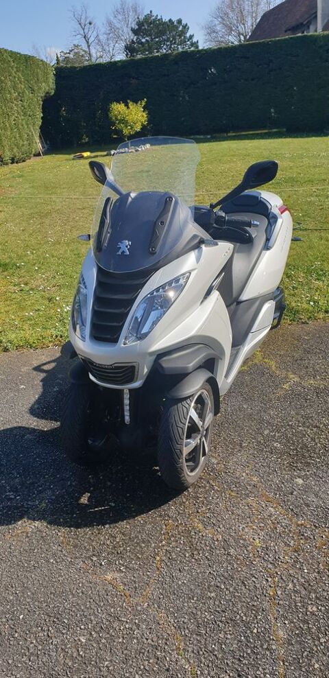 Scooter PEUGEOT 2017 occasion Pau 64000
