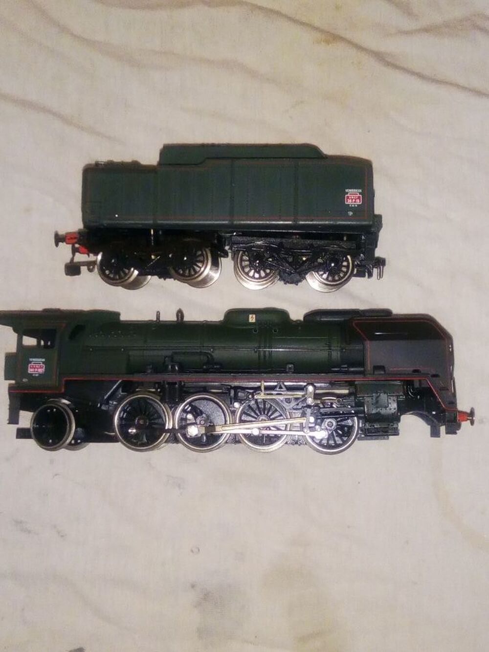 recherche pi&egrave;ce bb9329 train HO colection Jeux / jouets