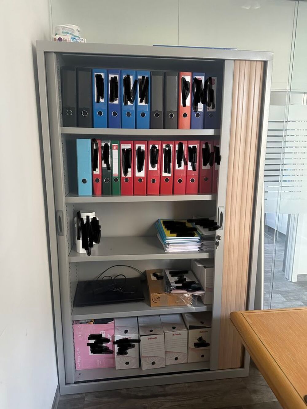 MOBILIER DE BUREAUX Meubles